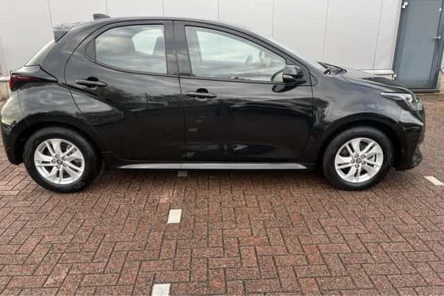 Toyota Yaris (2024) thumbnail 15