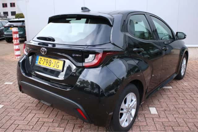 Toyota Yaris (2024) thumbnail 16