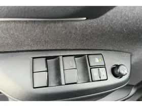 Toyota Yaris (2024) thumbnail 17