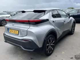 Toyota C-HR (2024) thumbnail 13