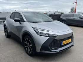 Toyota C-HR (2024) thumbnail 4