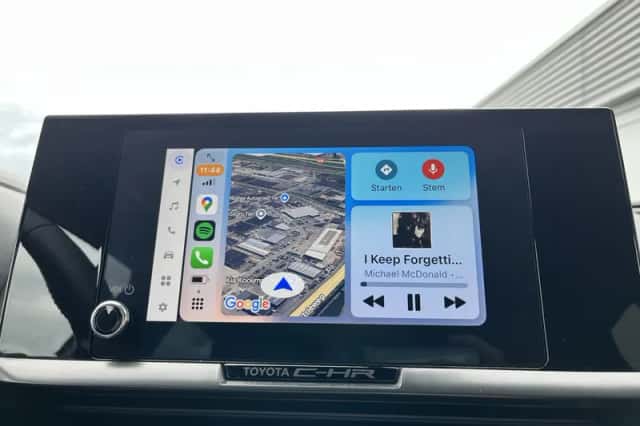 Toyota C-HR (2024) thumbnail 36