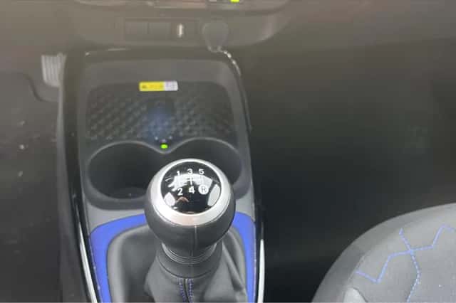 Toyota Aygo (2022) thumbnail 13