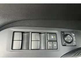 Toyota RAV4 (2023) thumbnail 13