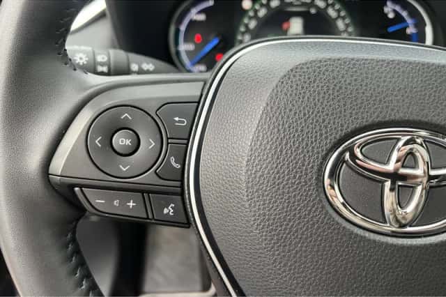 Toyota RAV4 (2023) thumbnail 16