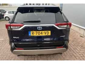 Toyota RAV4 (2023) thumbnail 18