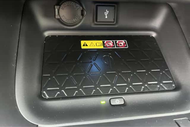 Toyota RAV4 (2023) thumbnail 26