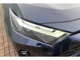 Toyota RAV4 (2023) thumbnail 10