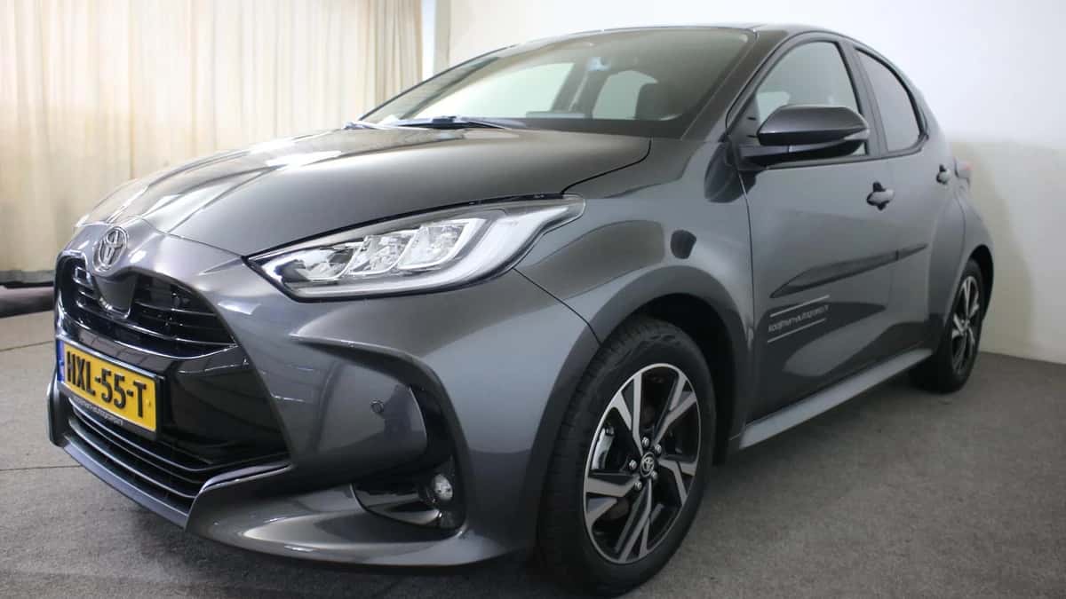 Toyota Yaris (2025) — foto 1