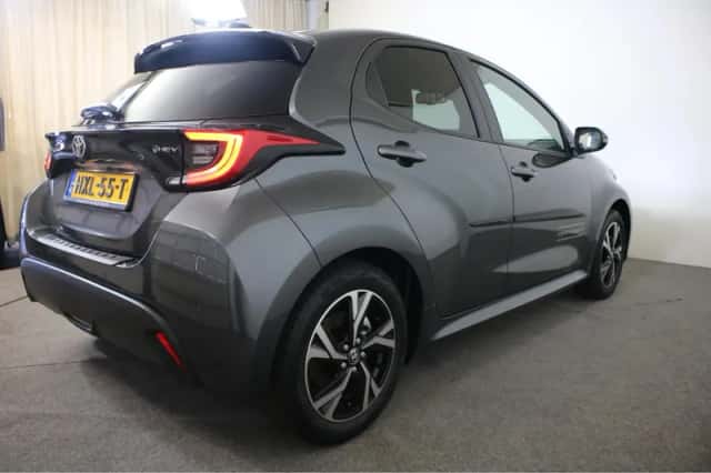 Toyota Yaris (2025) thumbnail 12