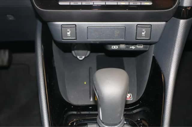 Toyota Yaris (2025) thumbnail 15