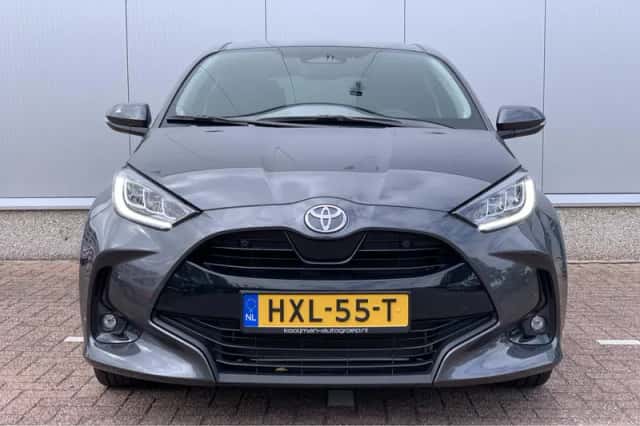 Toyota Yaris (2025) thumbnail 3