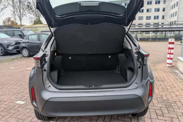 Toyota Yaris Cross (2024) thumbnail 17