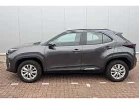 Toyota Yaris Cross (2024) thumbnail 3