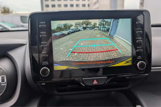 Toyota Yaris Cross (2024) thumbnail 28