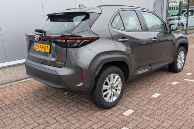 Toyota Yaris Cross (2024) thumbnail 4