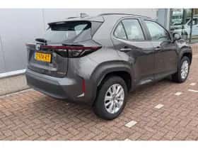 Toyota Yaris Cross (2024) thumbnail 4