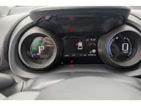 Toyota Yaris Cross (2024) thumbnail 5