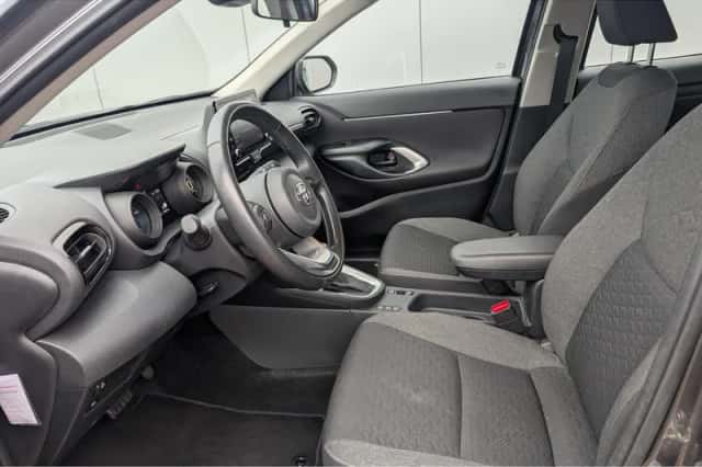Toyota Yaris Cross (2024) thumbnail 6