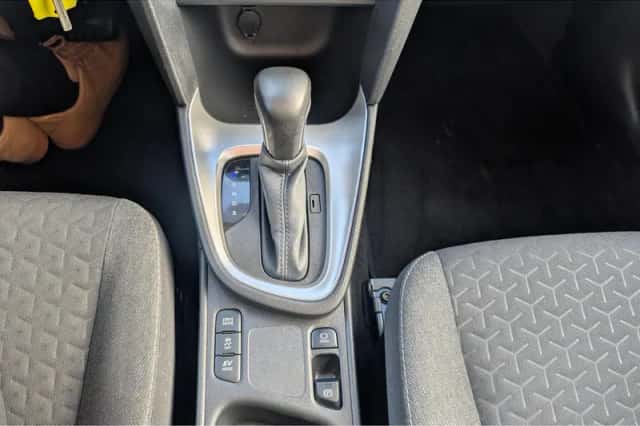 Toyota Yaris Cross (2024) thumbnail 15
