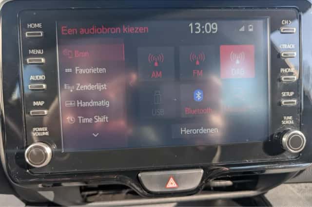 Toyota Yaris Cross (2024) thumbnail 22