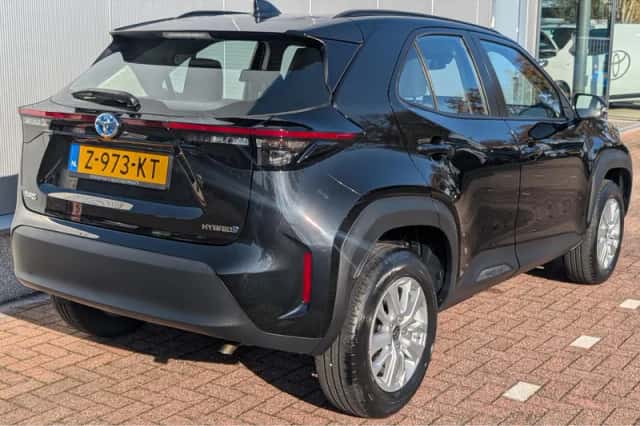 Toyota Yaris Cross (2024) thumbnail 4
