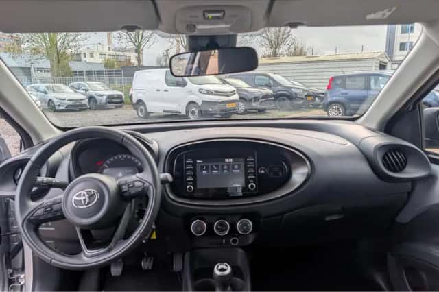 Toyota Aygo (2024) thumbnail 7