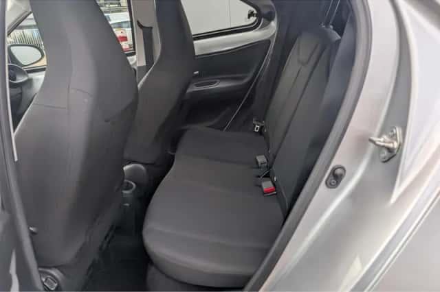 Toyota Aygo (2024) thumbnail 8