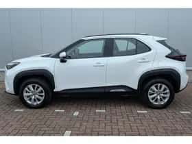 Toyota Yaris Cross (2024) thumbnail 3