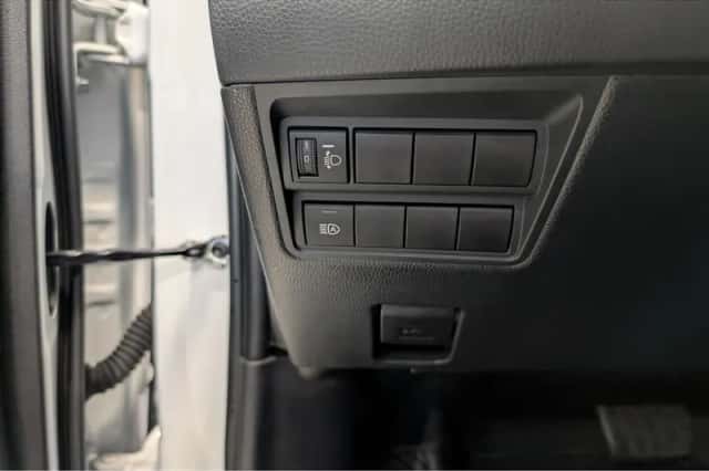 Toyota Yaris Cross (2024) thumbnail 24