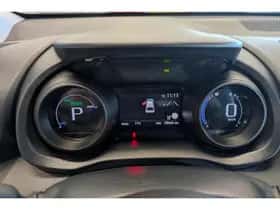 Toyota Yaris Cross (2024) thumbnail 5