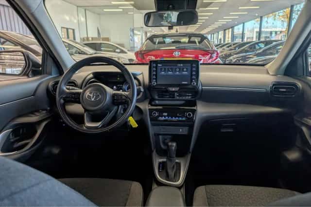 Toyota Yaris Cross (2024) thumbnail 7