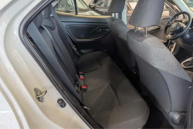 Toyota Yaris Cross (2024) thumbnail 8