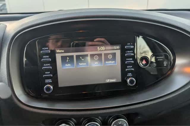 Toyota Aygo (2024) thumbnail 14