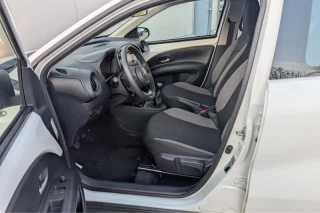 Toyota Aygo (2024) thumbnail 16