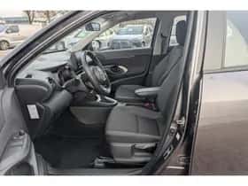 Toyota Yaris Cross (2023) thumbnail 16