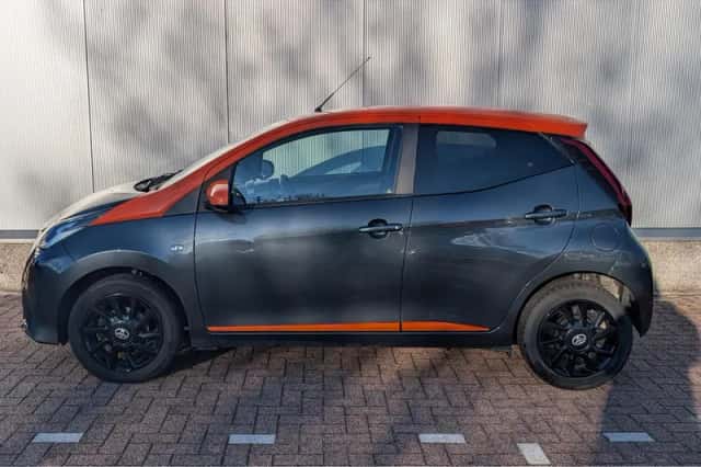 Toyota Aygo (2021) thumbnail 2