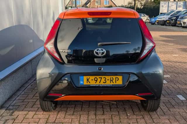 Toyota Aygo (2021) thumbnail 6