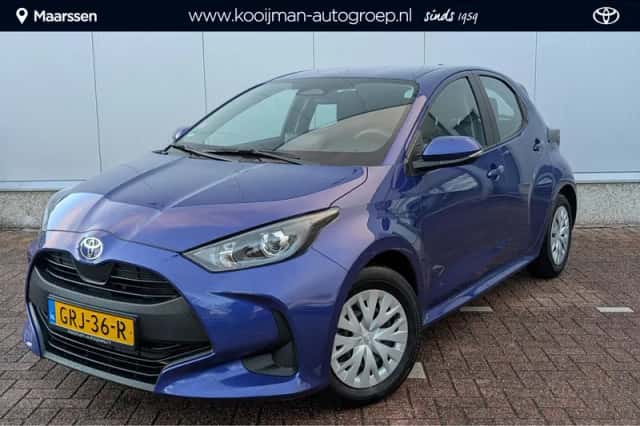Toyota Yaris (2024) thumbnail 1