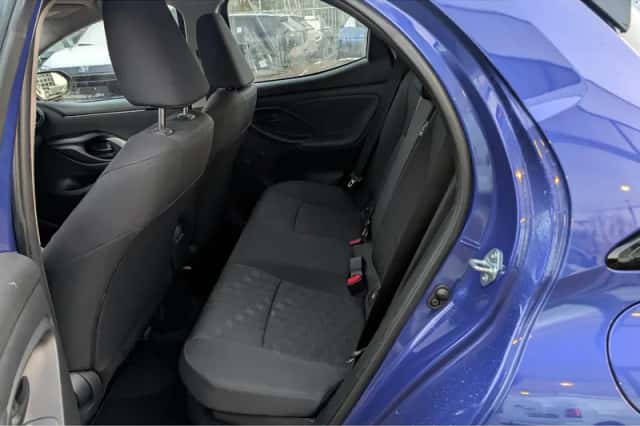 Toyota Yaris (2024) thumbnail 15