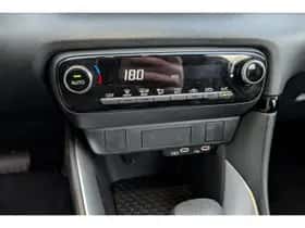 Toyota Yaris (2024) thumbnail 23