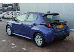 Toyota Yaris (2024) thumbnail 4
