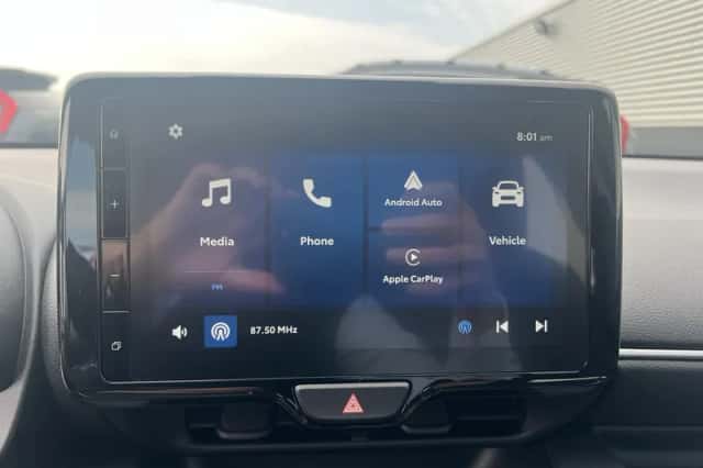 Toyota Yaris (2025) thumbnail 6