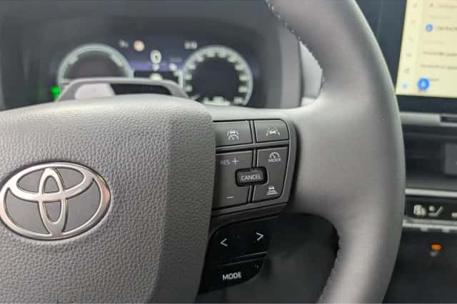 Toyota C-HR (2025) thumbnail 23