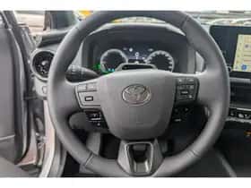 Toyota C-HR (2025) thumbnail 24