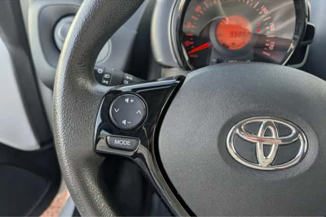 Toyota Aygo (2020) thumbnail 16