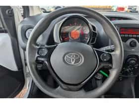 Toyota Aygo (2020) thumbnail 18