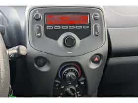 Toyota Aygo (2020) thumbnail 23