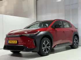 Toyota bZ4X (2024) thumbnail 4