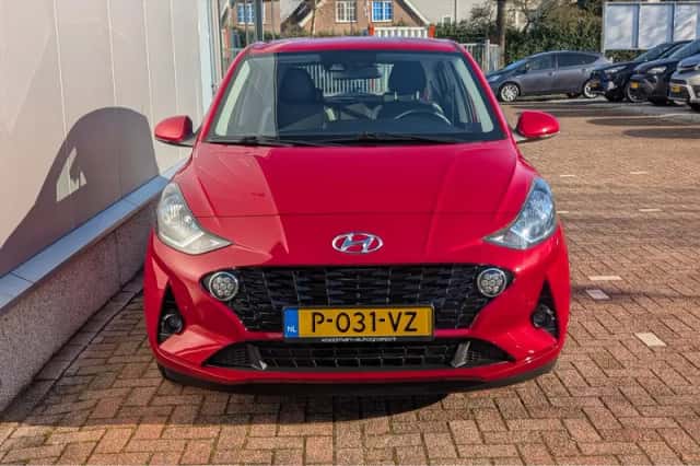 Hyundai i10 (2022) thumbnail 3